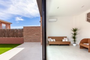 Casa Chalet Unifamiliar Adosada en Venta en Esparreguera